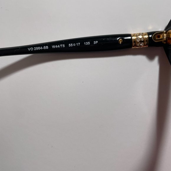 ♥ Vogue Subtle Cat Eye Polarized Black Sunglasses, Will send in a case. - Picture 6 of 6
